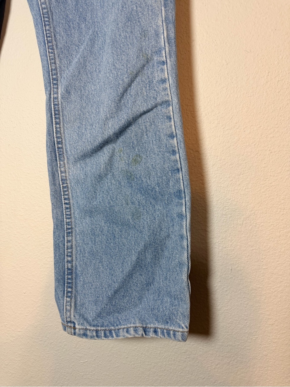 L.L. Bean Men's Double L Jeans Standard Fit Straight Leg Size 33x28 Medium Wash - Picture 6 of 10